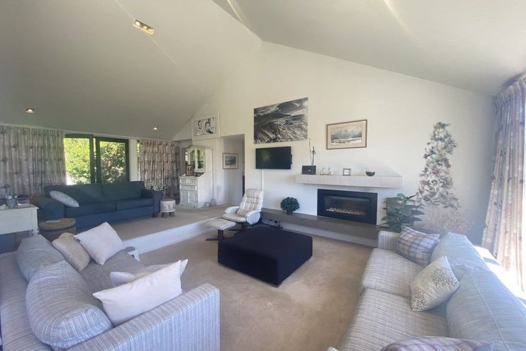 Photo of property in 16 Ellesmere Avenue, Jacks Point, Queenstown, 9371