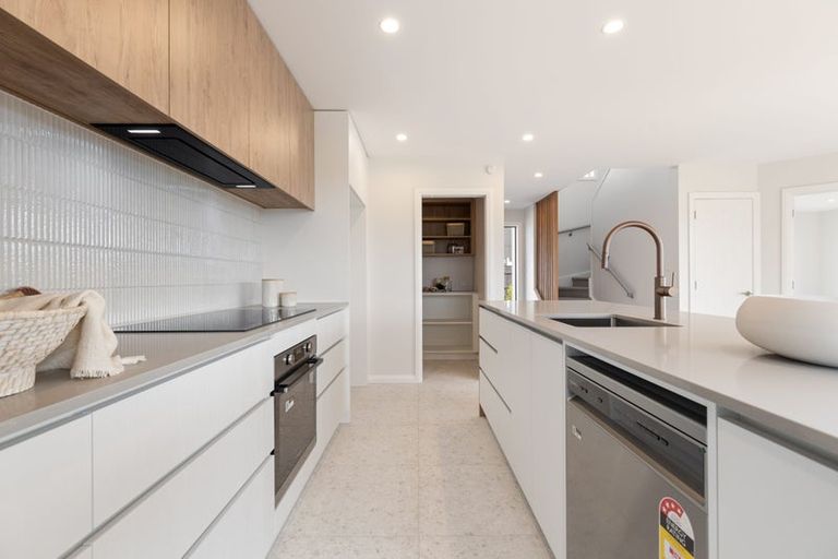 Photo of property in 10 Mangatainoka Lane, Awapuni, 4412