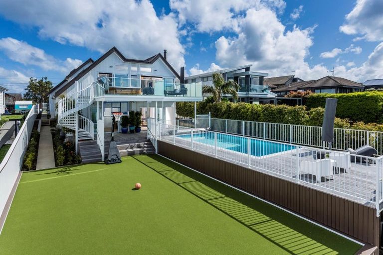 Photo of property in 39 Gulf View Road, Murrays Bay, Auckland, 0630