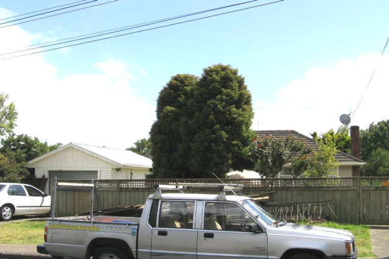 Photo of property in 6 Ranch Avenue, Beach Haven, Auckland, 0626