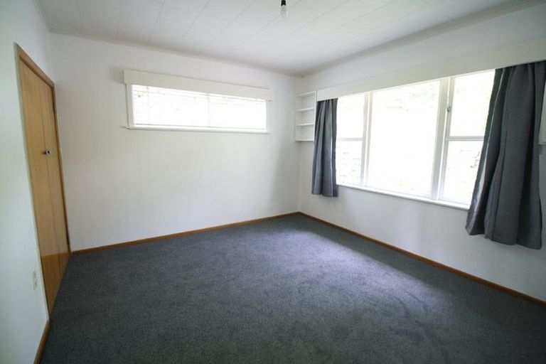 Photo of property in 10 Kamla Way, Khandallah, Wellington, 6035