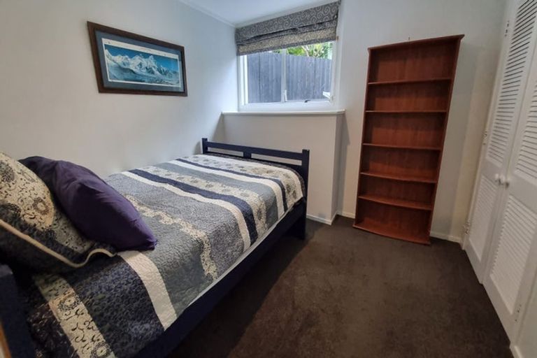 Photo of property in 24a Penning Road, Castor Bay, Auckland, 0620