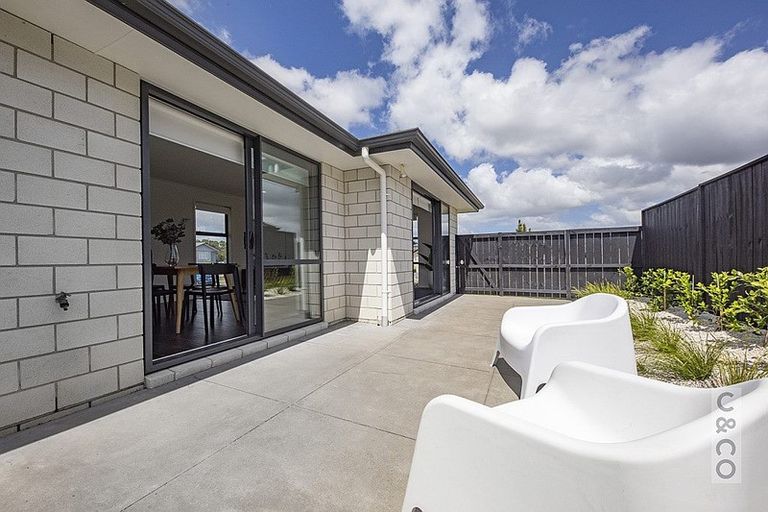 Photo of property in 14 Kelly Road, Riverhead, 0820