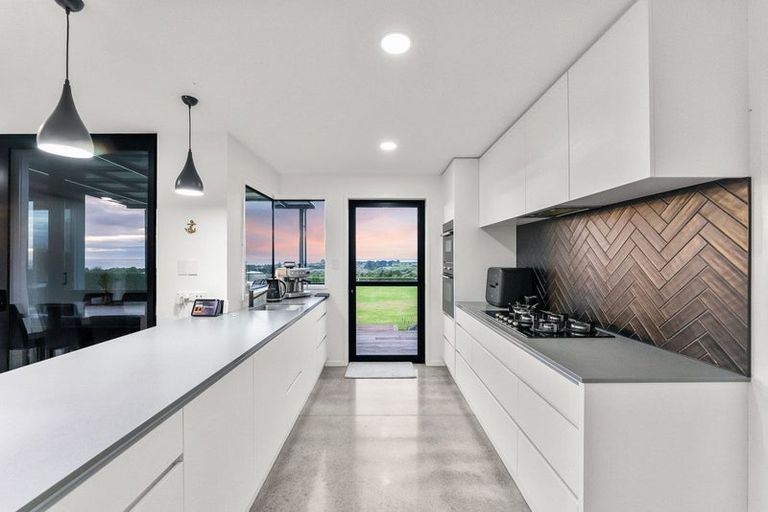 Photo of property in 1 Ekuarangi Place, Kaitake, New Plymouth, 4374