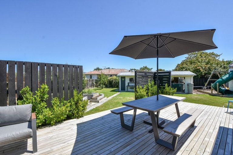 Photo of property in 10 Fairbrother Street, Carterton, 5713