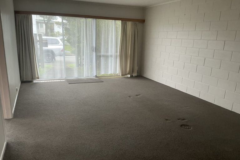 Photo of property in 44-46 Baylands Drive, Newlands, Wellington, 6037