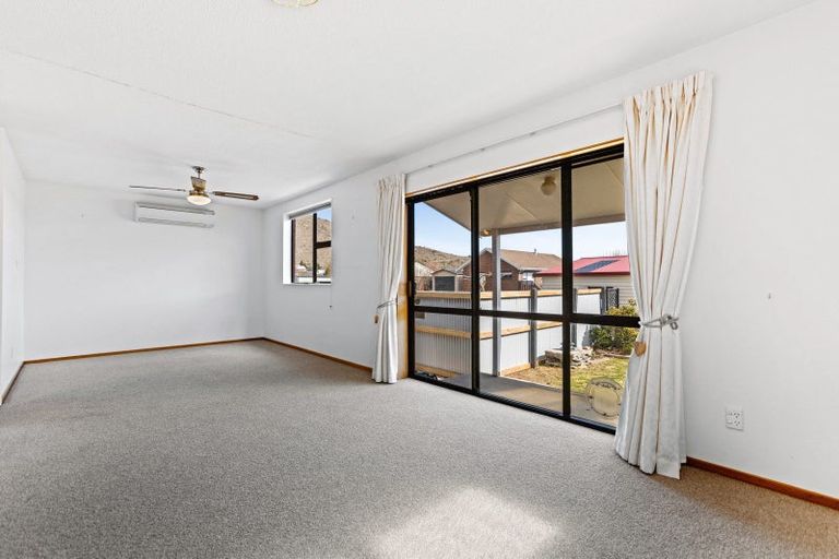 Photo of property in 17 Benmore Place, Omarama, 9412