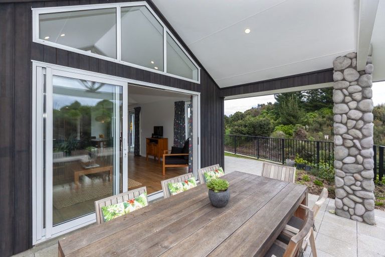 Photo of property in 20 Te Heke Place, Waikanae, 5036
