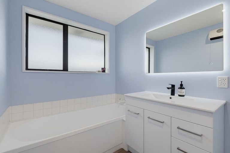 Photo of property in 1/3 Dumfries Drive, Hei Hei, Christchurch, 8042