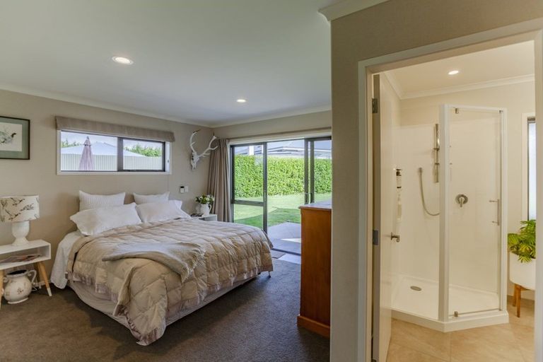 Photo of property in 4 Ennisclare Place, Waipukurau, 4200