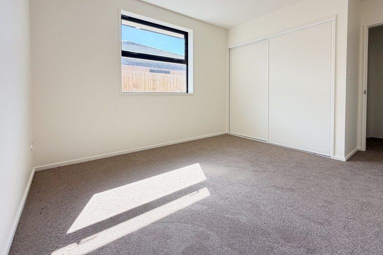 Photo of property in 1 Archibald Place, Halswell, 8025