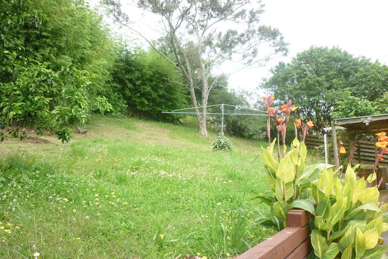Photo of property in 18 Clyma Place, Massey, Auckland, 0614