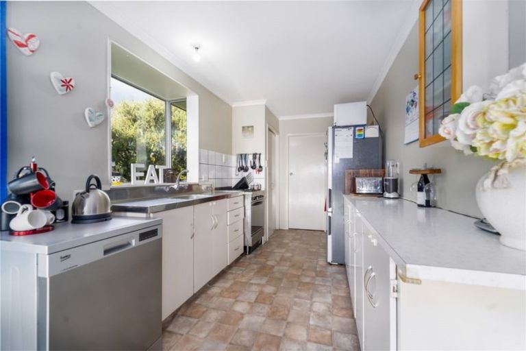 Photo of property in 18 Frederick Street, Carterton, 5713