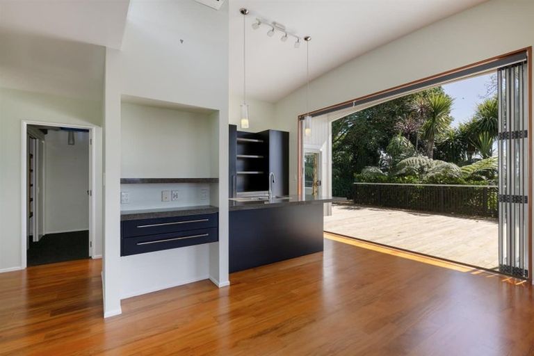 Photo of property in 275 Waitaha Road, Welcome Bay, Tauranga, 3112