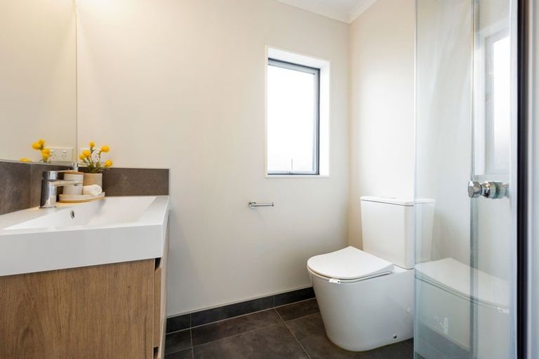 Photo of property in 2/7 Rutherford Street, Chedworth, Hamilton, 3210