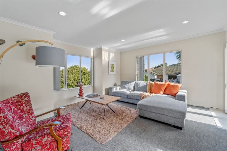 Photo of property in 9 Cascaden Road, Gulf Harbour, Whangaparaoa, 0930