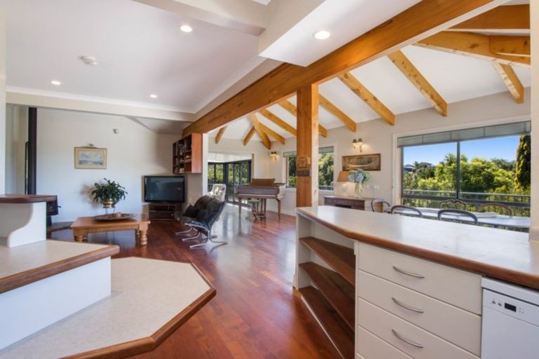 Photo of property in 72 Koutunui Road, Athenree, Katikati, 3177