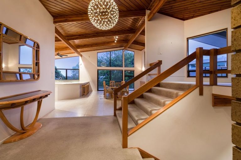 Photo of property in 453 East Coast Road, Murrays Bay, Auckland, 0630