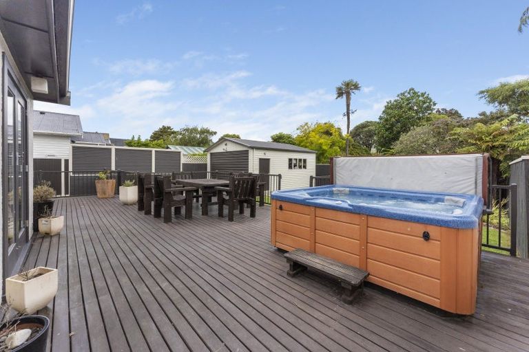 Photo of property in 11 Hathaway Avenue, Boulcott, Lower Hutt, 5010