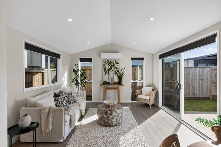 Photo of property in 5 Houpara Place, Papamoa, 3118
