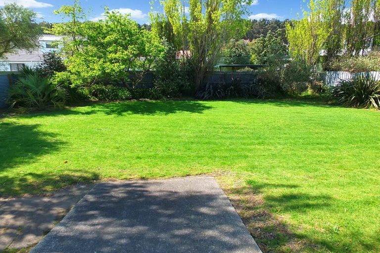 Photo of property in 7 Hennessy Street East, Foxton Beach, Foxton, 4815