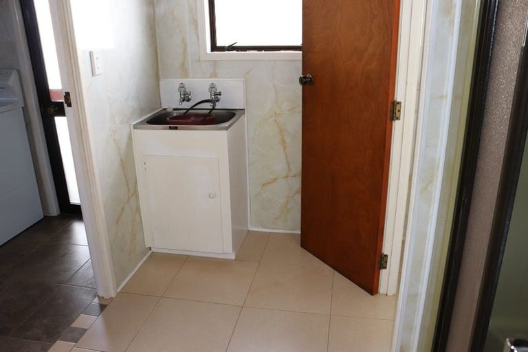 Photo of property in 7a Litchfield Place, Clarks Beach, 2122