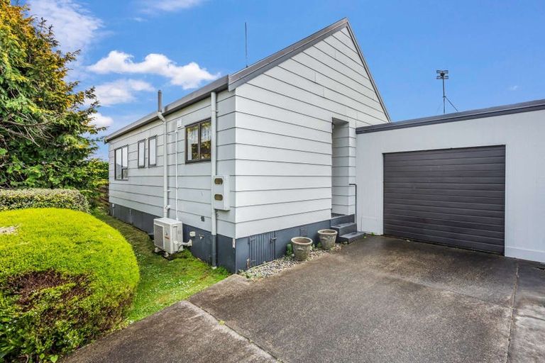 Photo of property in 14b Kauri Drive, Waiuku, 2123