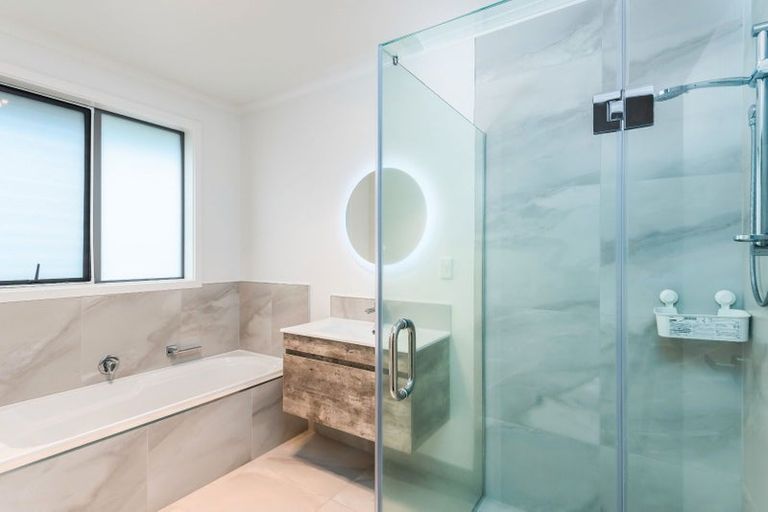 Photo of property in 14 Sydney Place, Flagstaff, Hamilton, 3210