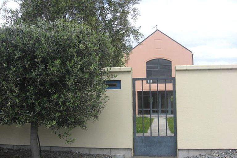 Photo of property in 93 Charles Street, Blenheim, 7201