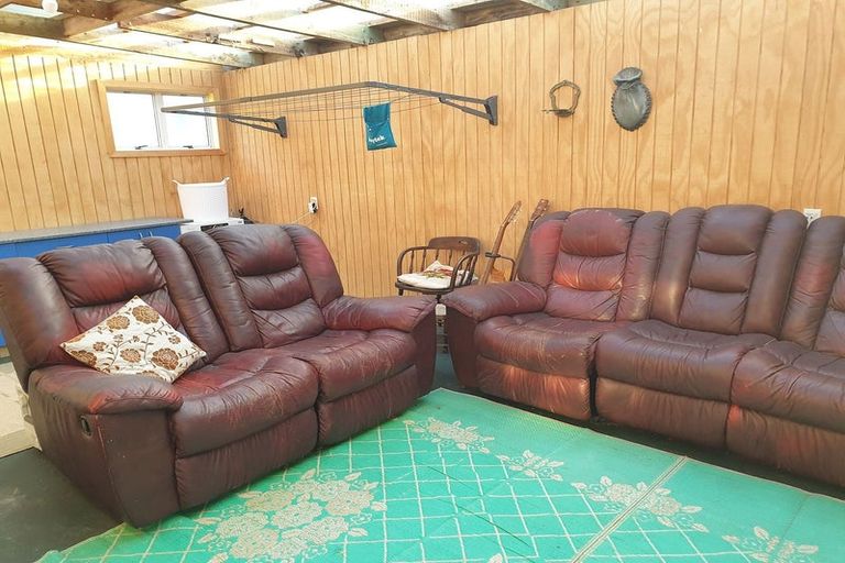 Photo of property in 58 Owhiro Bay Parade, Owhiro Bay, Wellington, 6023