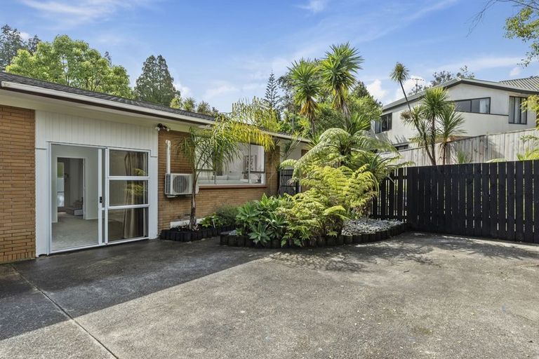 Photo of property in 2/20 Flavia Close, Torbay, Auckland, 0630