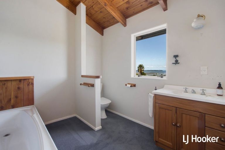 Photo of property in 4 Adela Stewart Drive West, Athenree, Katikati, 3177