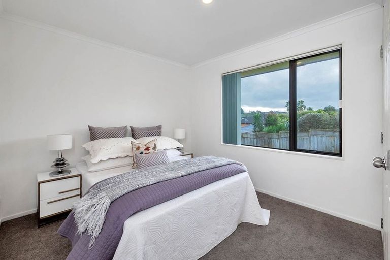 Photo of property in 16 Brittany Drive, Henderson, Auckland, 0612