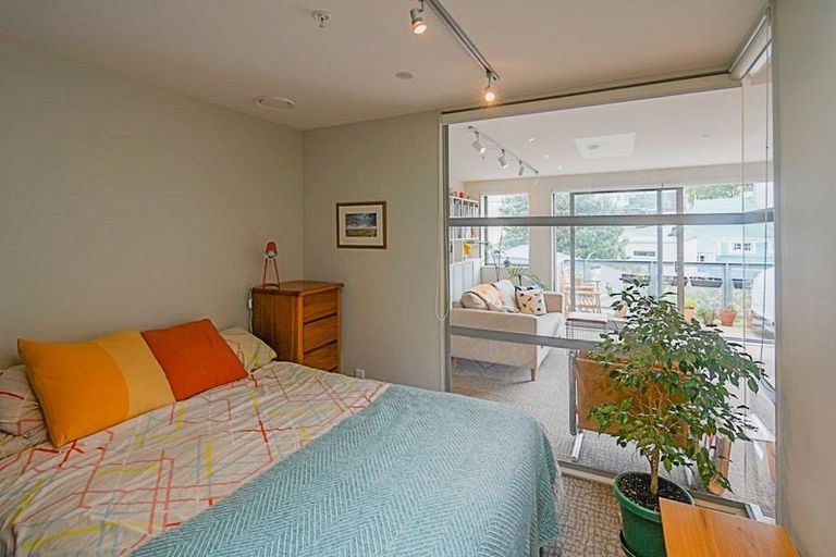 Photo of property in Masina Apartments, 303/80 Riddiford Street, Newtown, Wellington, 6021