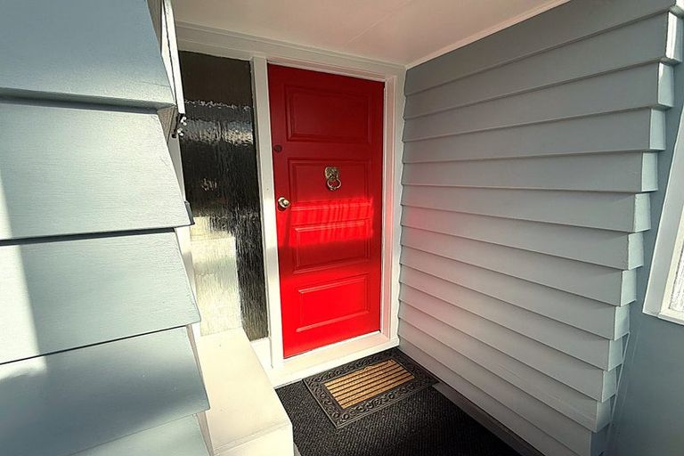 Photo of property in 7 Hawtrey Terrace, Johnsonville, Wellington, 6037