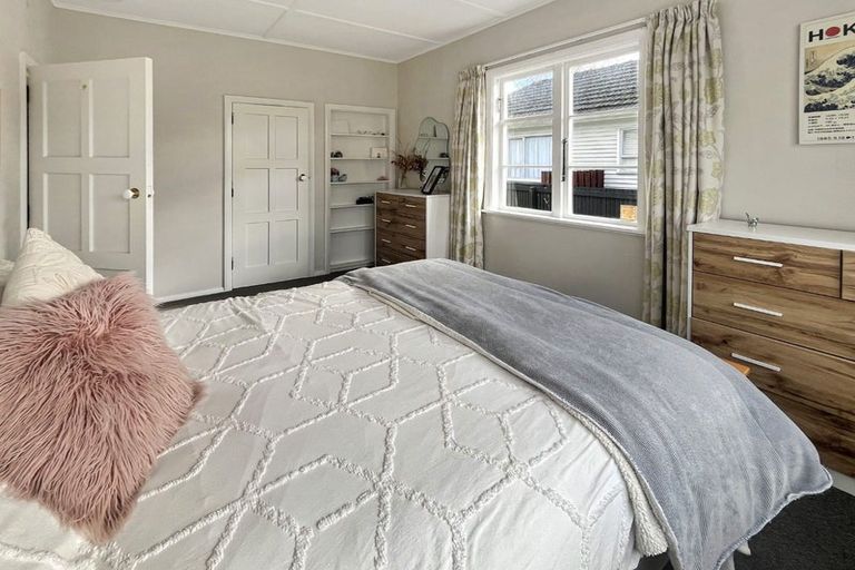 Photo of property in 13 Webb Street, Terrace End, Palmerston North, 4410