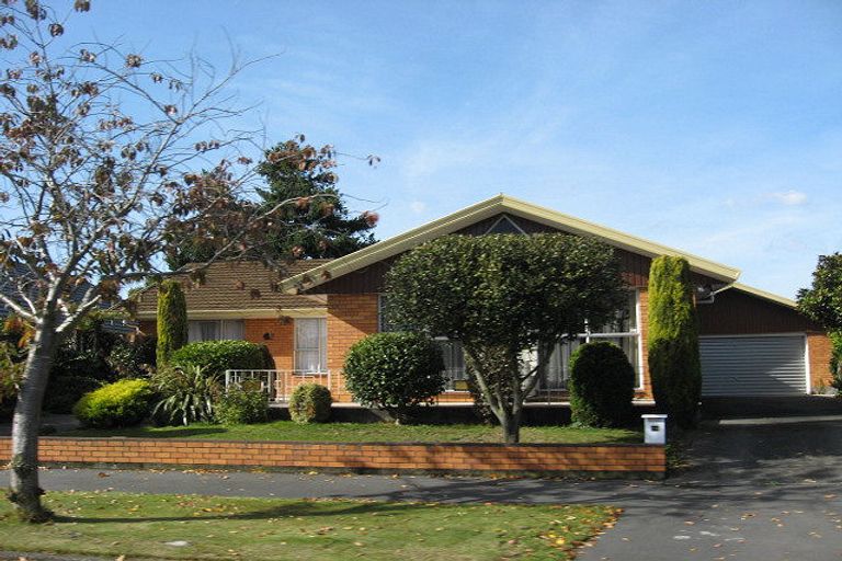 Photo of property in 19 Rutherglen Avenue, Ilam, Christchurch, 8041