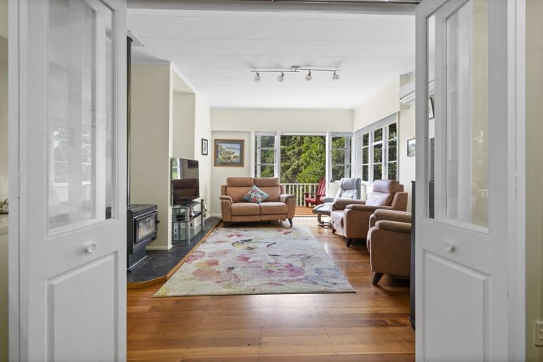 Photo of property in 28 Tannadyce Street, Strathmore Park, Wellington, 6022