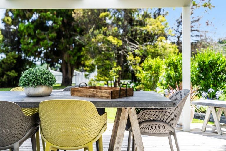 Photo of property in 286 Muriwai Valley Road, Muriwai, Waimauku, 0881