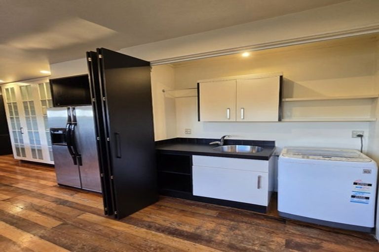 Photo of property in 16 Harbour Park Terrace, Khandallah, Wellington, 6035