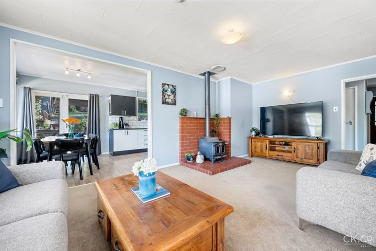 Photo of property in 41 Logie Street, Stokes Valley, Lower Hutt, 5019