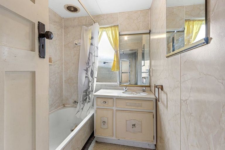 Photo of property in 53 Ryan Street, Phillipstown, Christchurch, 8011