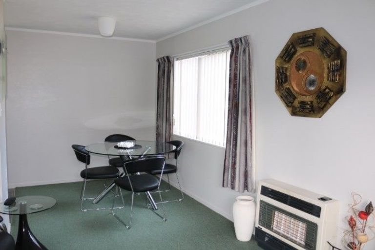 Photo of property in 8 Cargill Grove, Kelvin Grove, Palmerston North, 4414