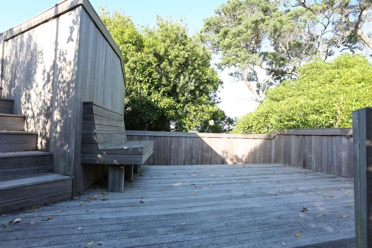 Photo of property in 74 Ardern Avenue, Stanmore Bay, Whangaparaoa, 0932