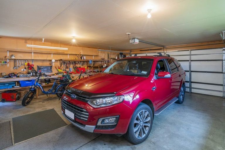 Photo of property in 3 Acacia Court, Whitianga, 3510