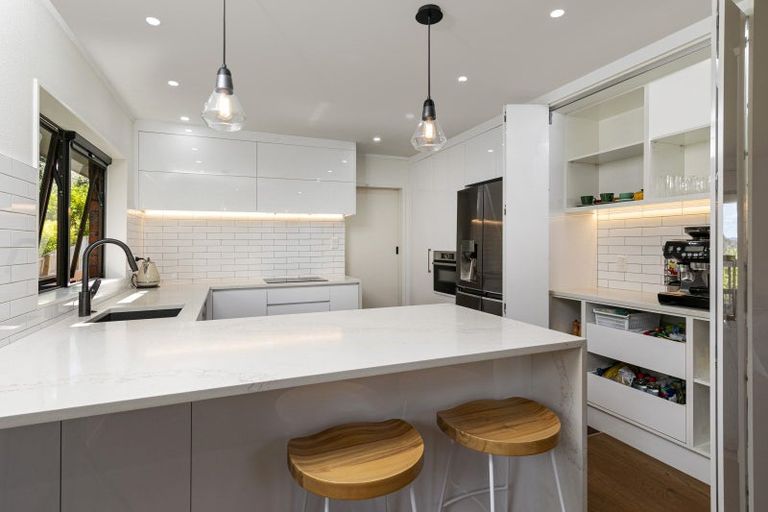 Photo of property in 1/180 Manuka Road, Bayview, Auckland, 0629