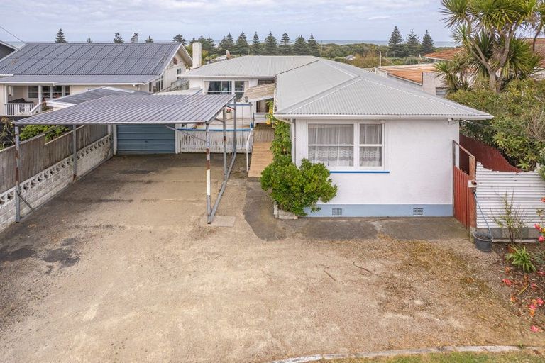 Photo of property in 49 Matai Street, Castlecliff, Whanganui, 4501