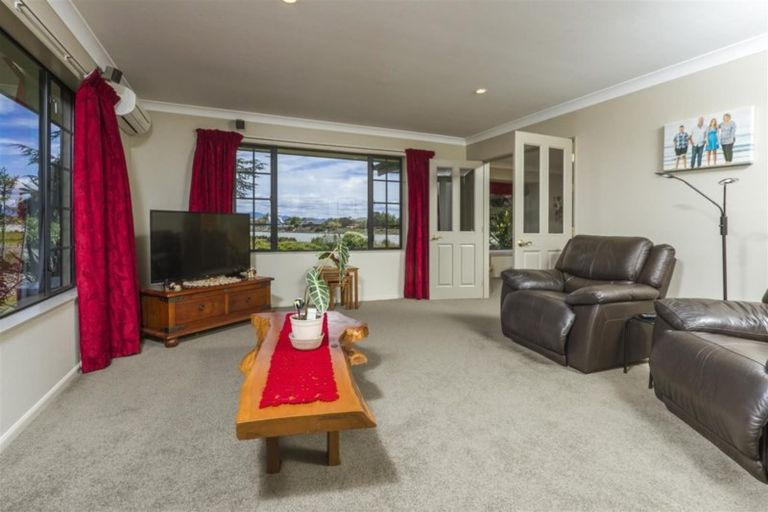 Photo of property in 1 Hoult Crescent, Monaco, Nelson, 7011