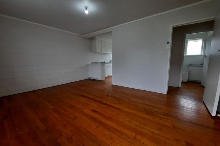 Photo of property in 13 Alcock Street, Mount Wellington, Auckland, 1060