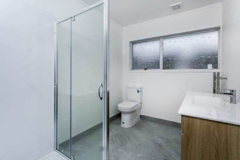 Photo of property in 1/169 Forrest Hill Road, Forrest Hill, Auckland, 0620